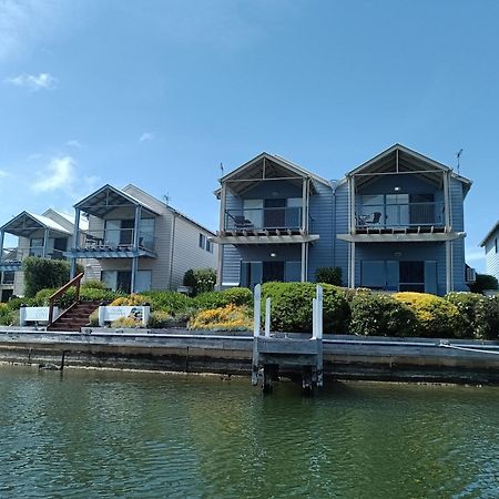 Captains Cove Resort - Waterfront Apartments Paynesville Dış mekan fotoğraf