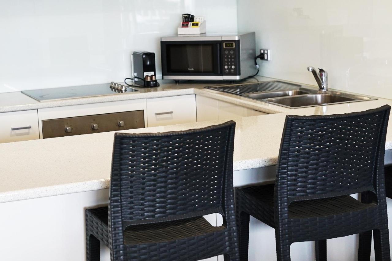 Captains Cove Resort - Waterfront Apartments Paynesville Dış mekan fotoğraf